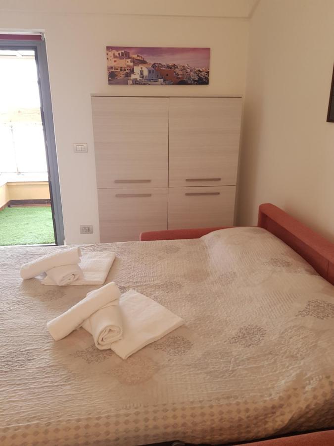 Trilocale Moderno In Centro Citta Apartment Turin Bagian luar foto