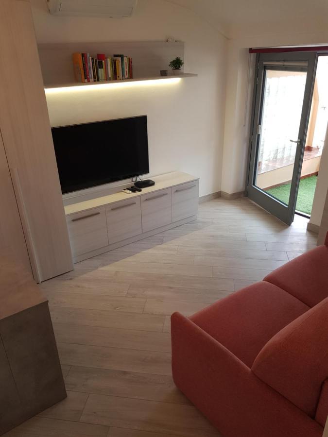 Trilocale Moderno In Centro Citta Apartment Turin Bagian luar foto