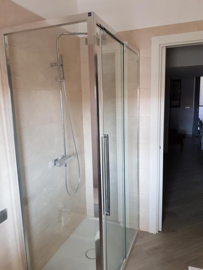 Trilocale Moderno In Centro Citta Apartment Turin Bagian luar foto