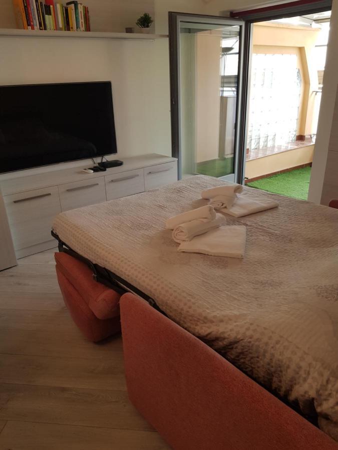 Trilocale Moderno In Centro Citta Apartment Turin Bagian luar foto