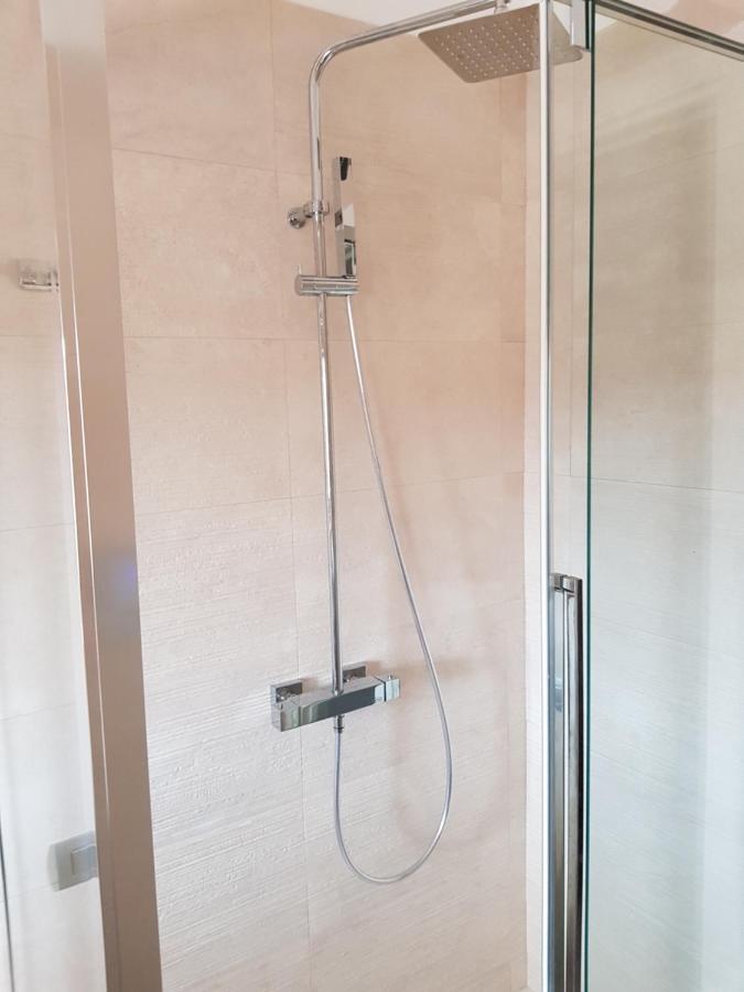 Trilocale Moderno In Centro Citta Apartment Turin Bagian luar foto
